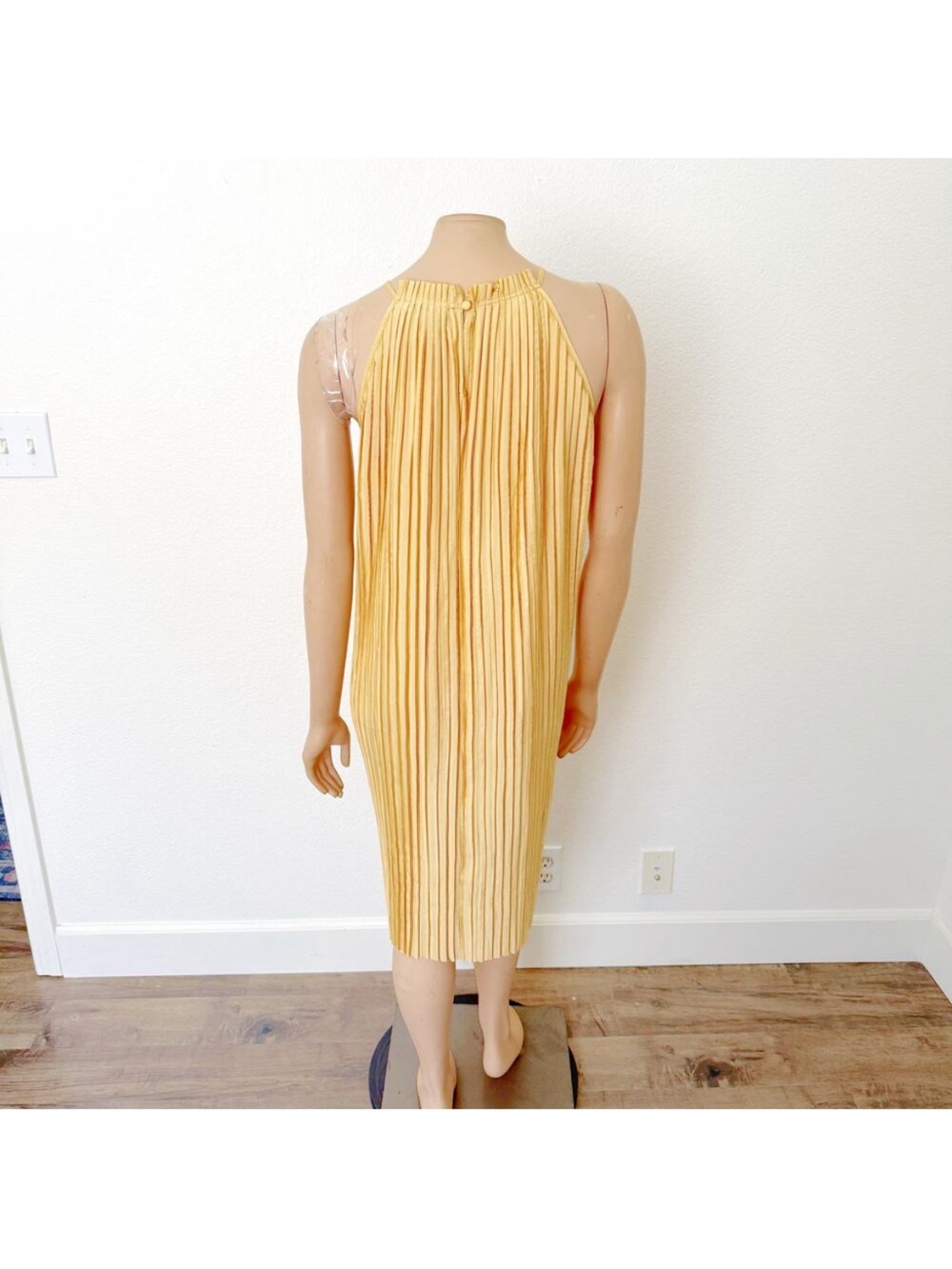 Banana Republic Pleated Mini Dress - Picture 3 of 4